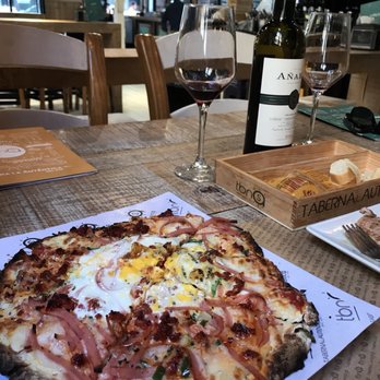 La Auténtica - La autentica pizza - Spanish Near Me - Seville, SE La Auténtica - La autentica pizza - Spanish Near Me - Seville, SE
