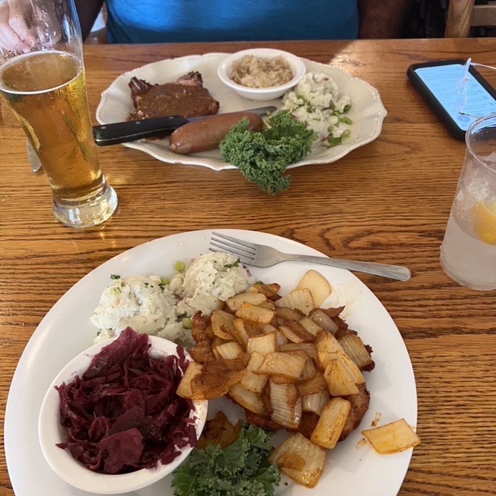 Der Lindenbaum - German style food - German Near Me - Fredericksburg, Texas Der Lindenbaum - German style food - German Near Me - Fredericksburg, Texas
