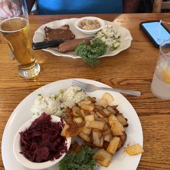 Der Lindenbaum - German style food - German Near Me - Fredericksburg, Texas