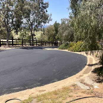 Golden State Paving - Finished to the edge of all areas as agreed upon. NICE! Now there's a sweet turn around. - Masonry/Concrete Near Me - Winchester, California Golden State Paving - Finished to the edge of all areas as agreed upon. NICE! Now there's a sweet turn around. - Masonry/Concrete Near Me - Winchester, California