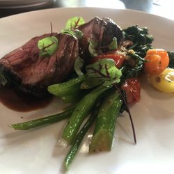 Diverge - Sirloin steak with double broccolini (typically served with broccolini and scalloped potatoes, but substituted per my own request).