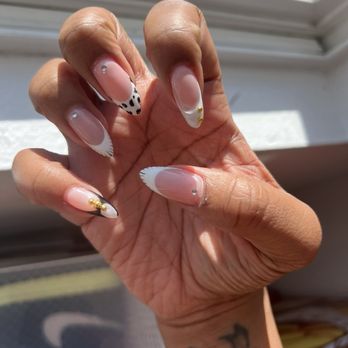 Natural Nail & Spa - Nails by Nancy! - Waxing Near Me - Studio City, California