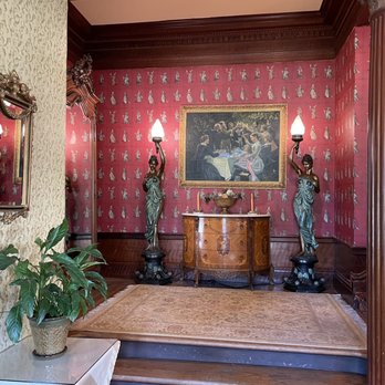 Churchill Manor Bed and Breakfast - Hotels Near Me - Napa, California Churchill Manor Bed and Breakfast - Hotels Near Me - Napa, California