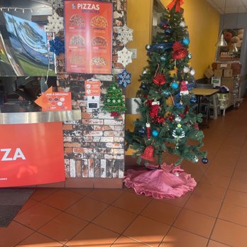 Mama Mia Pizza - Entrance - Pizza Near Me - San Diego, California Mama Mia Pizza - Entrance - Pizza Near Me - San Diego, California