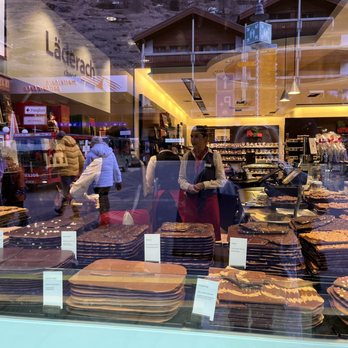 Läderach Chocolatier Suisse - Window shopping - Chocolatiers & Shops Near Me - Zermatt, VS Läderach Chocolatier Suisse - Window shopping - Chocolatiers & Shops Near Me - Zermatt, VS