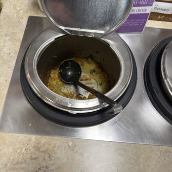 Huckleberry’s Natural Markets - Again, another empty soup pots for over 2 hours. - Beer, Wine & Spirits Near Me - Spokane, Washington
