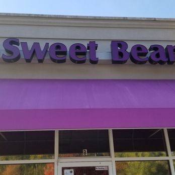 Sweet Beans Coffee Bar - Sign outside - Coffee & Tea Near Me - Hampton, Virginia