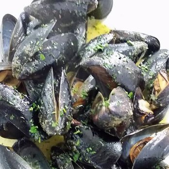 La Solitaria - Seafood Near Me - Acireale, Connecticut