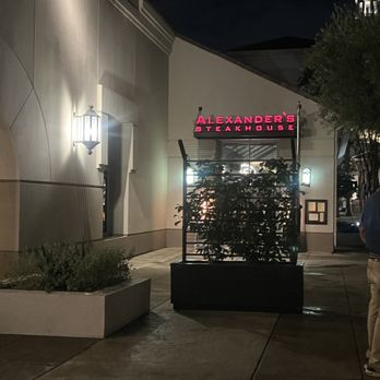 Alexander's Steakhouse - Pasadena - Steakhouses Near Me - Pasadena, California