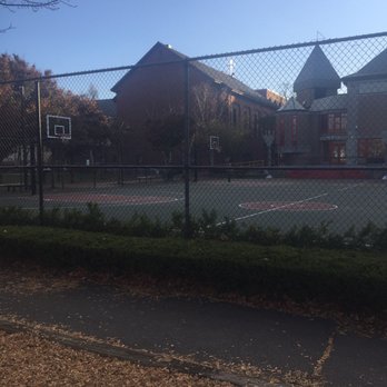 Edward Sennott Park - Ball courts - Parks Near Me - Cambridge, Massachusetts Edward Sennott Park - Ball courts - Parks Near Me - Cambridge, Massachusetts