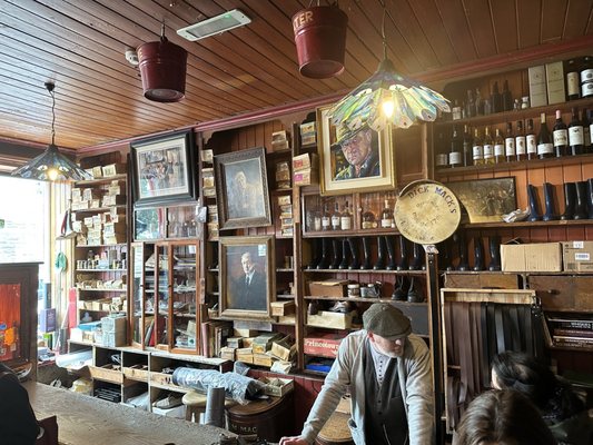 Dick Mack's Pub by null