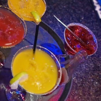 Yummy Crab - a variety of drinks on a plate - Cajun/Creole Near Me - Springfield, Illinois Yummy Crab - a variety of drinks on a plate - Cajun/Creole Near Me - Springfield, Illinois