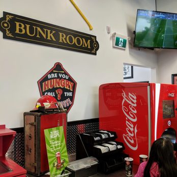 Firehouse Subs - Beverage area - Fast Food Near Me - Whitchurch-Stouffville, Ontario