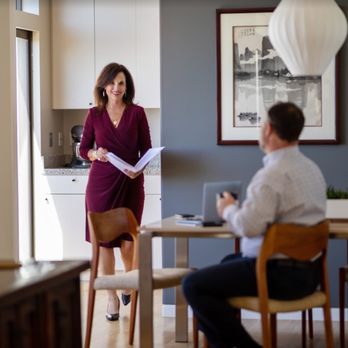 Eileen Townsend & Team - Relocating? A survivor of five corporate relocations, it's my purpose to bring calm, empowering you to make wise real estate decisions. - Real Estate Agents Near Me - Berkeley, California