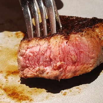 Outback Steakhouse - Cooked Medium Rare - Perfect! - Steakhouses Near Me - Schaumburg, Illinois