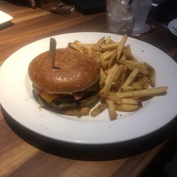 Yard House - Burger with bbq and bacon - New American Near Me - Troy, Michigan Yard House - Burger with bbq and bacon - New American Near Me - Troy, Michigan