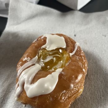 Horseshoe Donuts - Lemon filled donut - Donuts Near Me - Monument, Colorado Horseshoe Donuts - Lemon filled donut - Donuts Near Me - Monument, Colorado