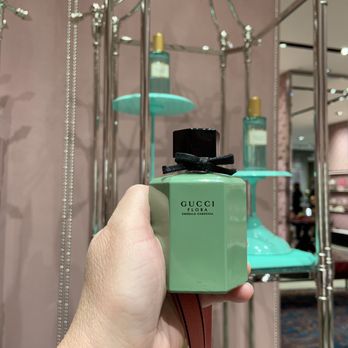 Gucci - Ribbon and delicious scent - Leather Goods Near Me - Troy, Michigan Gucci - Ribbon and delicious scent - Leather Goods Near Me - Troy, Michigan