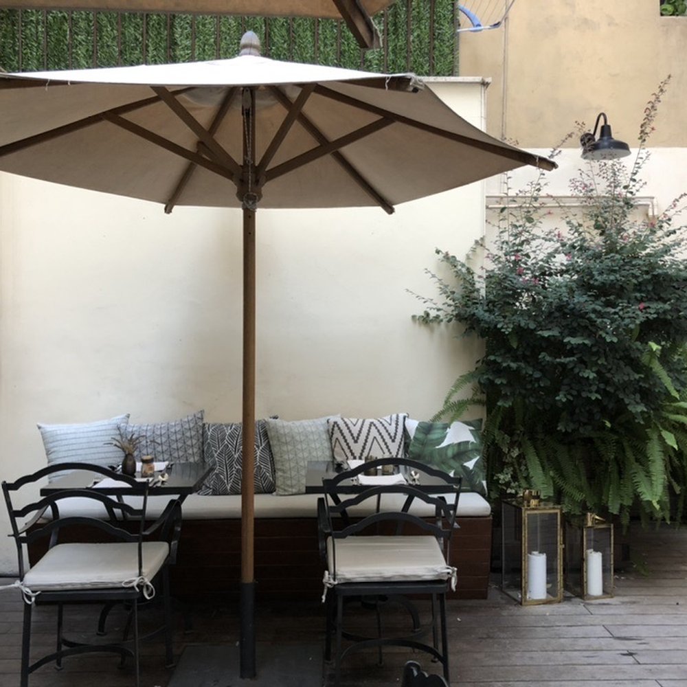 The Fifteen Keys - The patio area - Hotels Near Me - Rome, RM