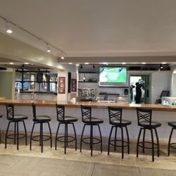 Slope View Cafe - Full bar