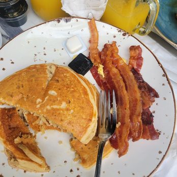 Crema Gourmet - Breakfast & Brunch Near Me - Kendall, Florida Crema Gourmet - Breakfast & Brunch Near Me - Kendall, Florida