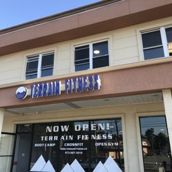 Terrain Fitness - Wayne Valley CrossFit - Front window