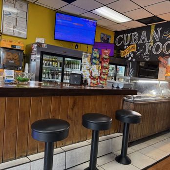 Denny's Latin Cafe - Cuban Near Me - Key Largo, Florida