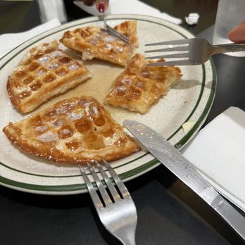 D's Giant Burgers - Waffle - American Near Me - Rodeo, California D's Giant Burgers - Waffle - American Near Me - Rodeo, California
