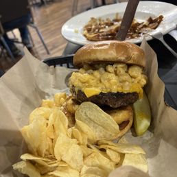 Mac and cheese burger