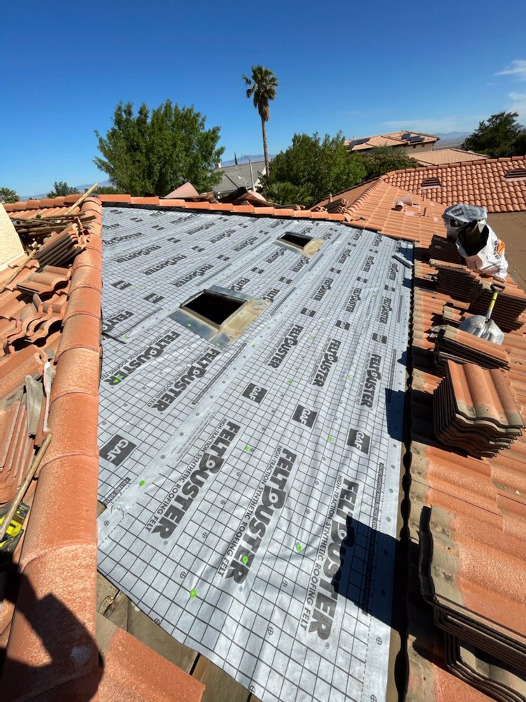 Slide of Roof-Rite Roofing