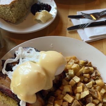 Egg - Shrimp omelet and cornbread smoked pork belly Benedict - Breakfast & Brunch Near Me - Saint Louis, Missouri Egg - Shrimp omelet and cornbread smoked pork belly Benedict - Breakfast & Brunch Near Me - Saint Louis, Missouri