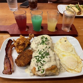 Ruby Slipper Decatur - Biscuits & Gravy add sweet heat chicken - Breakfast & Brunch Near Me - New Orleans, Louisiana