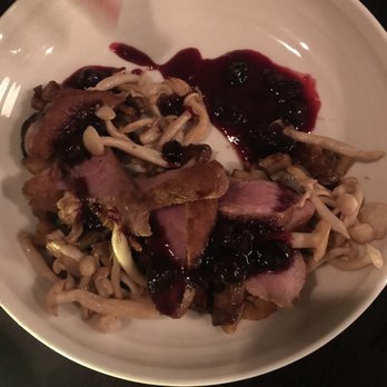 Table 128 - Duck breast with pork belly hash - New American Near Me - Des Moines, Iowa Table 128 - Duck breast with pork belly hash - New American Near Me - Des Moines, Iowa