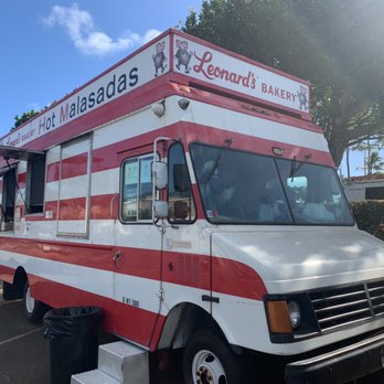 Leonard's Bakery Malasadamobile - Fresh hot malasadas and no line! - Food Trucks Near Me - Honolulu, Hawaii
