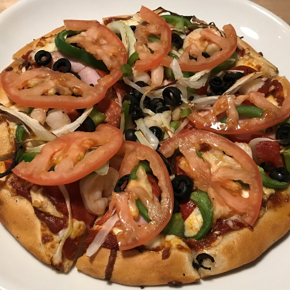Boston Pizza - Boston Royal with added fresh sliced tomato topping - Pizza Near Me - Moose Jaw, Saskatchewan Boston Pizza - Boston Royal with added fresh sliced tomato topping - Pizza Near Me - Moose Jaw, Saskatchewan