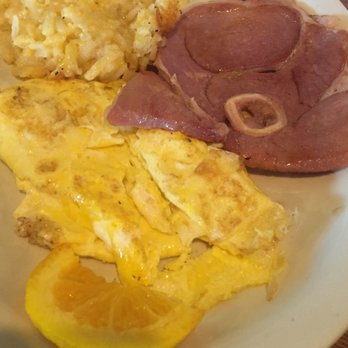 Cracker Barrel Old Country Store - Breakfast & Brunch Near Me - Daytona Beach, Florida