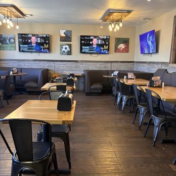 Mountain Mike's Pizza - Pizza Near Me - Ukiah, California