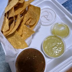 Taqueria Mexico Lindo - Tres Tres Crispy Tacos with Shredded Chicken