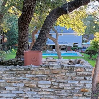Austin Liberty Chimney - Broken crown will let water in to your house. - Chimney Sweeps Near Me Austin Liberty Chimney - Broken crown will let water in to your house. - Chimney Sweeps Near Me