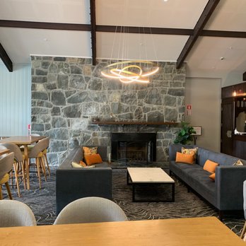 The Hermitage Hotel - Lounge/bar - Hotels Near Me - Aoraki Mount Cook, CAN