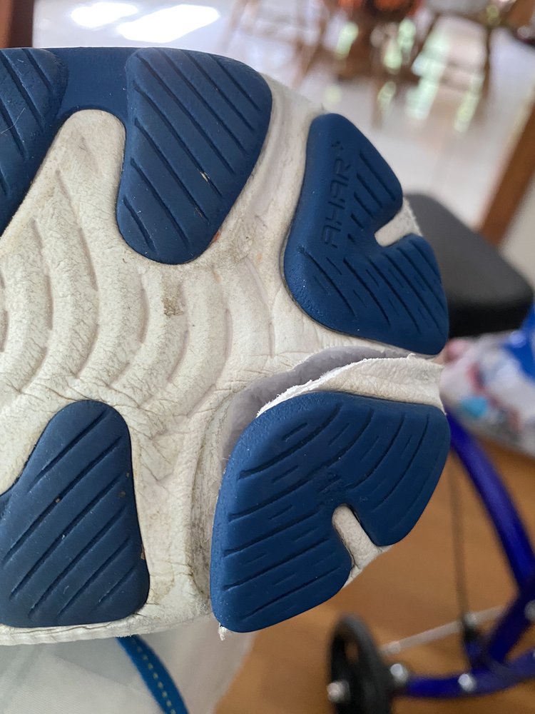 MARATHON SPORTS Updated September 2024 287 School St, Mansfield, Massachusetts Shoe Stores