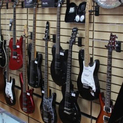 House Of Pawn - GUITARS & MORE!