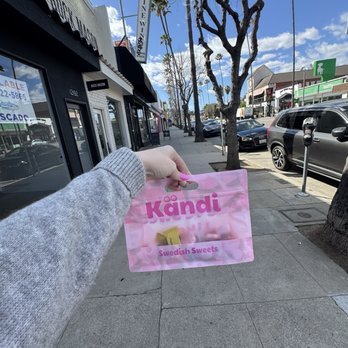Kändi - Cute bag that can be resealed! - Candy Stores Near Me - Los Angeles, California Kändi - Cute bag that can be resealed! - Candy Stores Near Me - Los Angeles, California