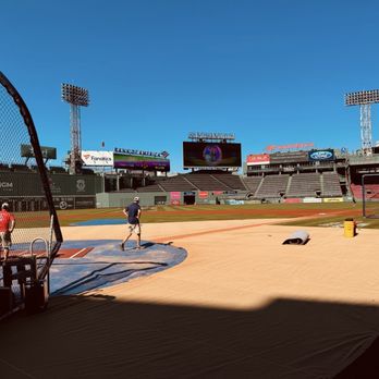 Fenway Park - Stadiums & Arenas Near Me - Boston, Massachusetts Fenway Park - Stadiums & Arenas Near Me - Boston, Massachusetts