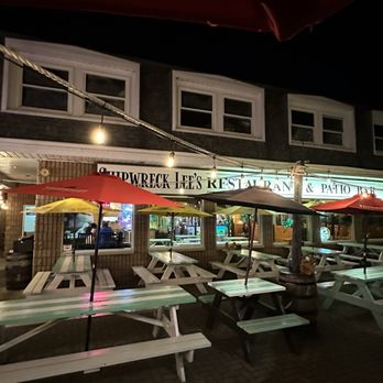 Shipwreck Lee's - Outside seating - Fish & Chips Near Me - Tobermory, Ontario Shipwreck Lee's - Outside seating - Fish & Chips Near Me - Tobermory, Ontario