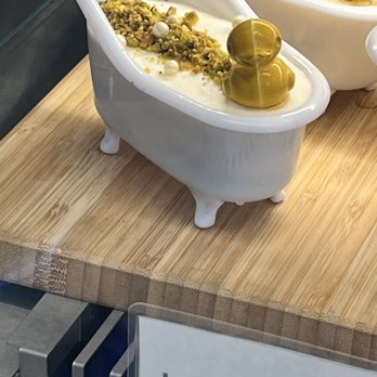 Daan Go Cake Lab - Desserts Near Me - Richmond, British Columbia Daan Go Cake Lab - Desserts Near Me - Richmond, British Columbia