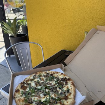 Park Pizza - Veggie - Pizza Near Me - Los Angeles, California Park Pizza - Veggie - Pizza Near Me - Los Angeles, California