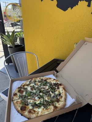 Park Pizza by null