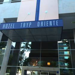 TRYP  Oriente - Entrada