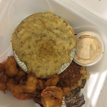 Stonington's Seafood - Six cheese macaroni, crab cake with remoulade sauce, and shrimp - Seafood Near Me - Orlando, Florida Stonington's Seafood - Six cheese macaroni, crab cake with remoulade sauce, and shrimp - Seafood Near Me - Orlando, Florida